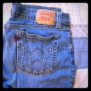 Levi’s Curvy Boot Cut Jeans Size 18 M